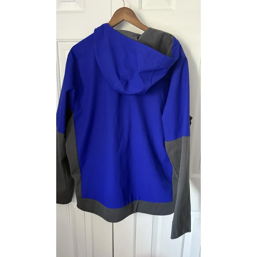 The North Face Men's Lightweight Jacket Size XL PTP 25 Length 30 Gently Used‎